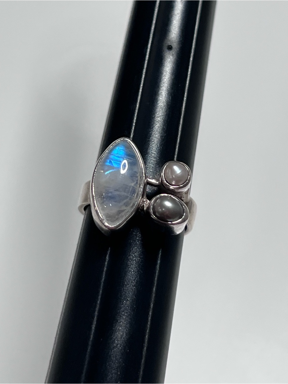 925 Sterling Silver Rainbow Moonstone and Pearl Ring Size 7